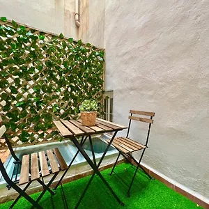 Apartment Guadiaro & Old Town With Patio By Ele, Málaga